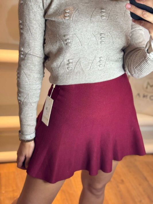 חצאית סריג מיני אופנתית לנשים עם עיצוב מודרני ונוח