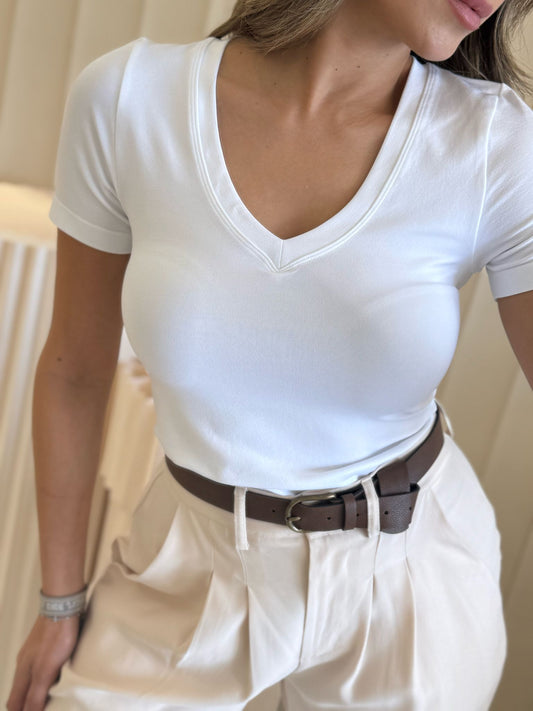 חולצה צמודה שרוול קצר