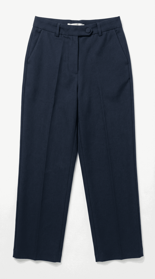 מכנס מחויט עם חגורה וכפתור במראה אלגנטי