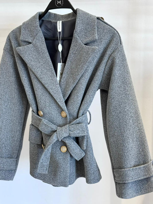 מעיל קצר עם כפתורי זהב