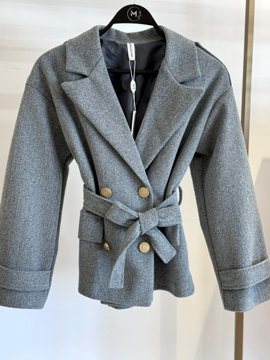 מעיל קצר עם כפתורי זהב