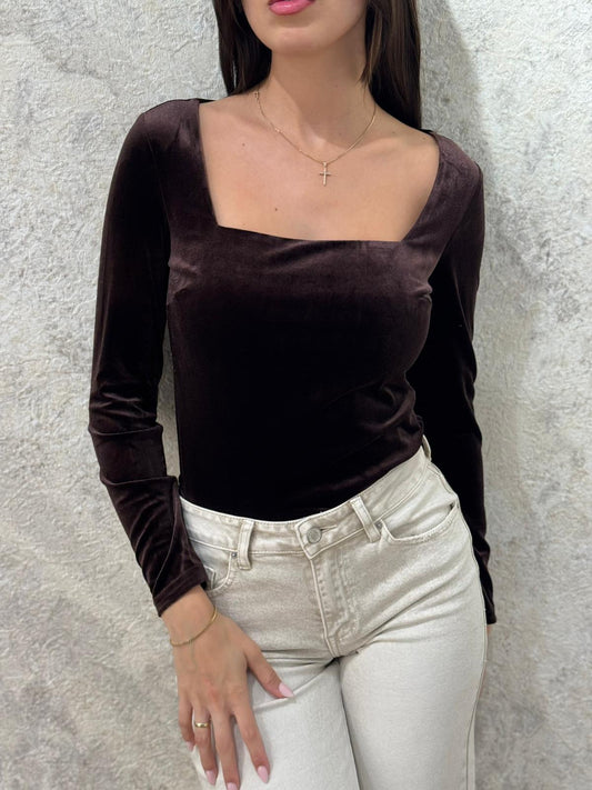 בגד גוף מרובע