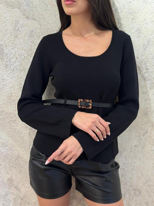 סריג עם חגורה