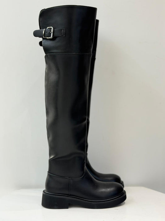 מגף עור ארוך