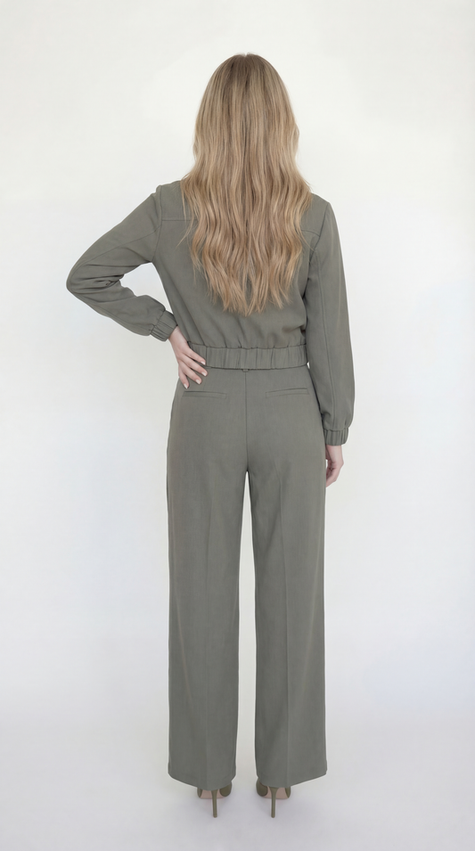 חליפת גקט קרוף גומי ומכנס מחויט