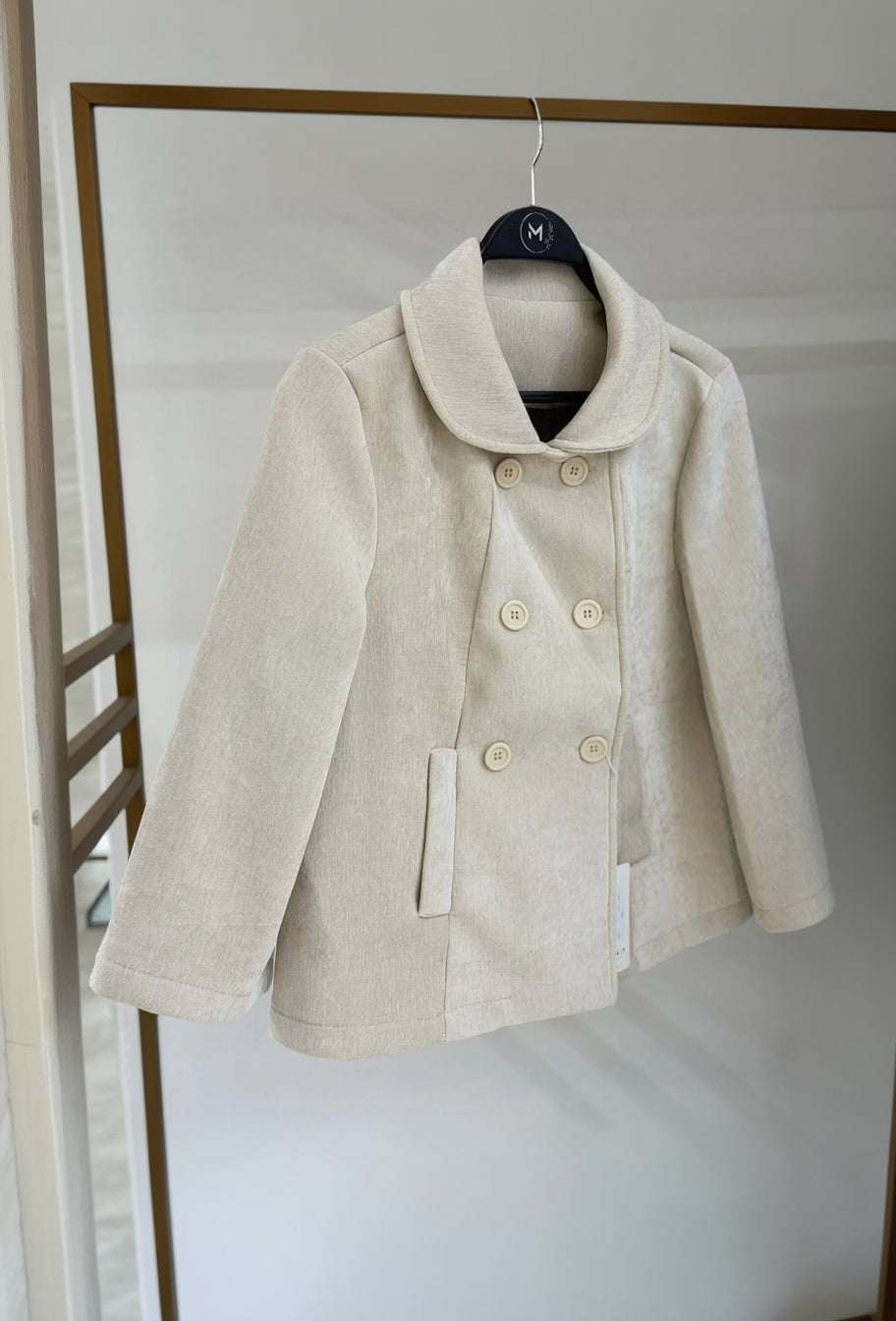 Women’s cream double-breasted short jacket with wide collar and long sleeves